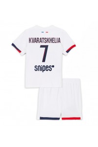 Fotbalové Dres Paris Saint-Germain Khvicha Kvaratskhelia #7 Dětské Venkovní Oblečení 2025-26 Krátký Rukáv (+ trenýrky)